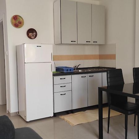 Apartmani Mille Starigrad Paklenica Exterior foto