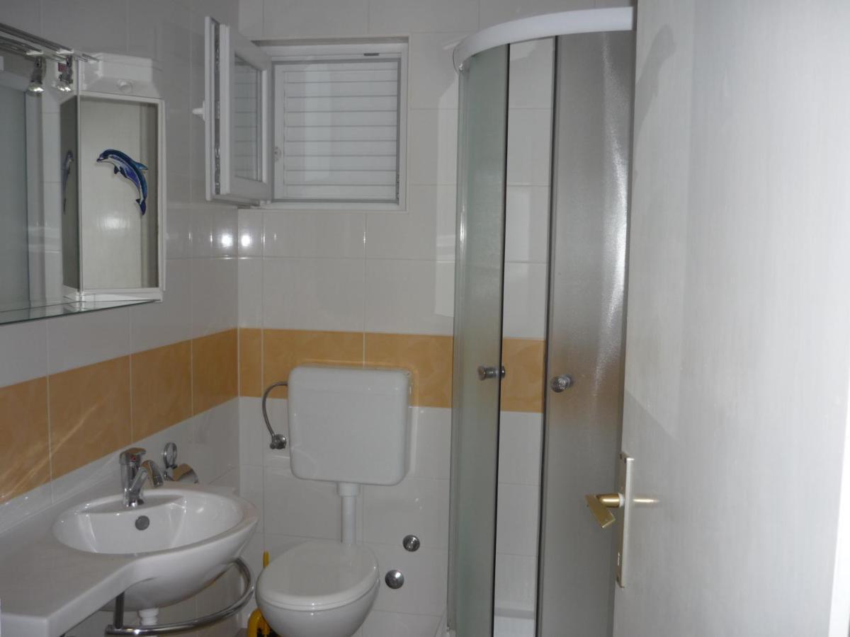 Apartmani Mille Starigrad Paklenica Exterior foto